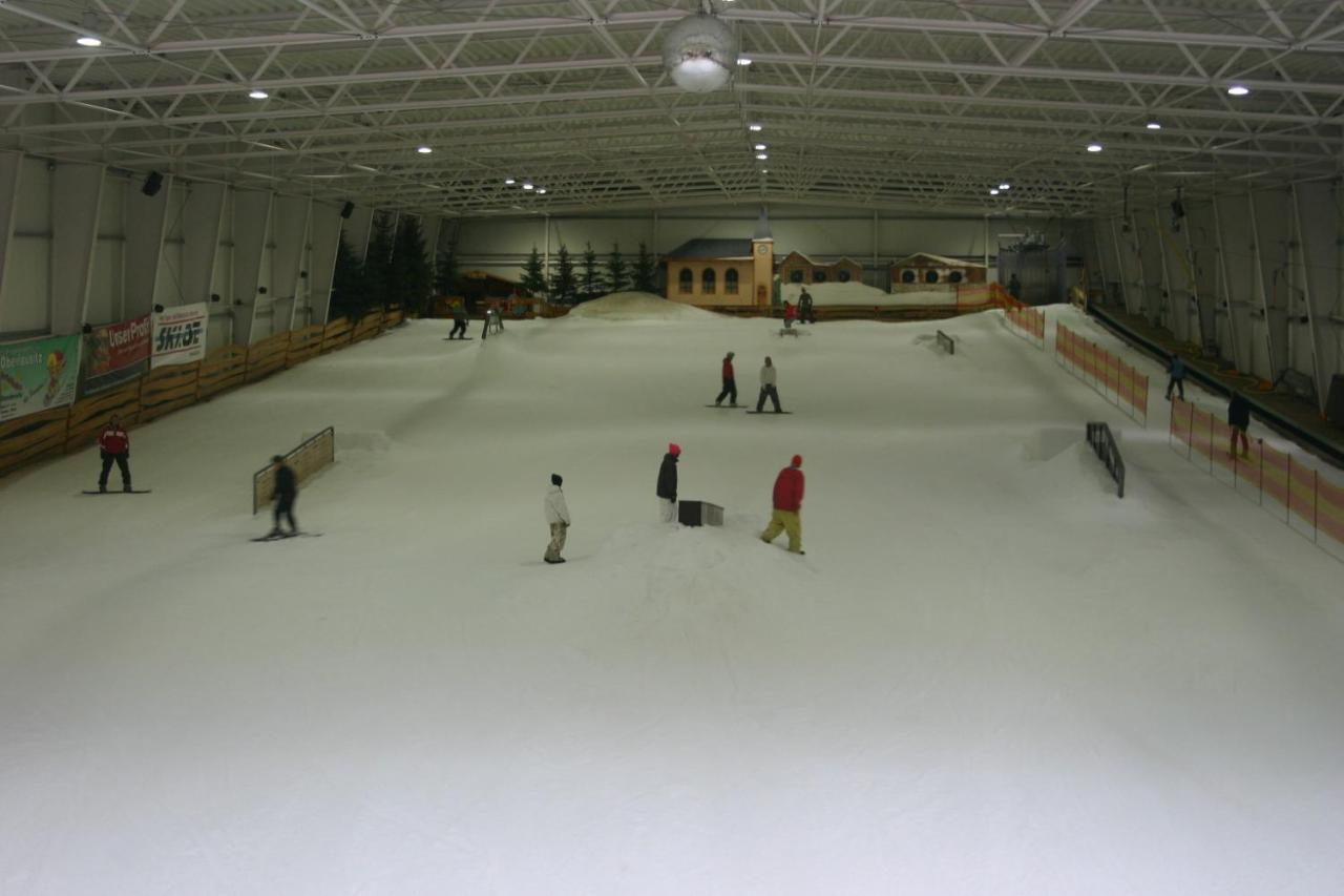 Horlitz Ferienhauser An Der Skihalle Snowtropolisヴィラ エクステリア 写真
